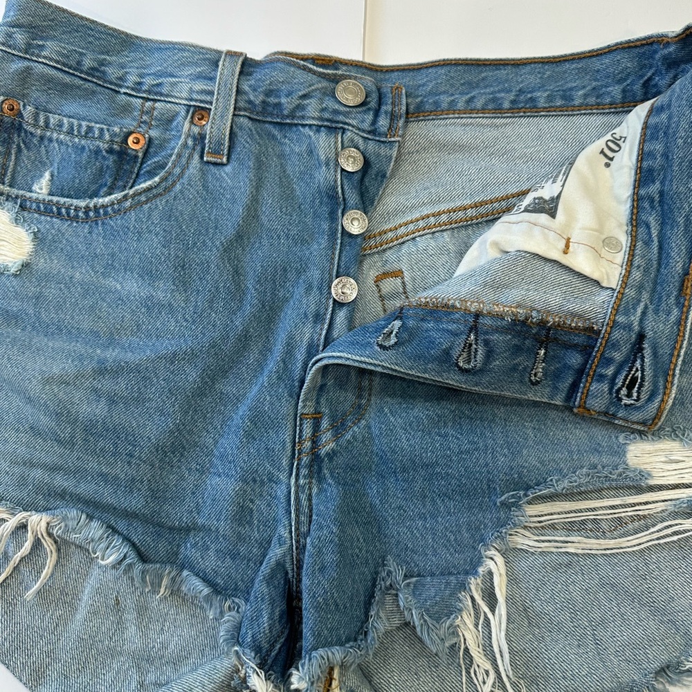 Levi's Classic 501 Blue Distressed Jean Shorts - Picture 8 of 11